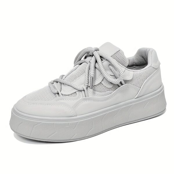 Sports Shoes