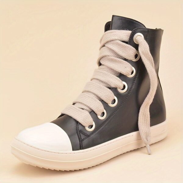 Sports Shoes