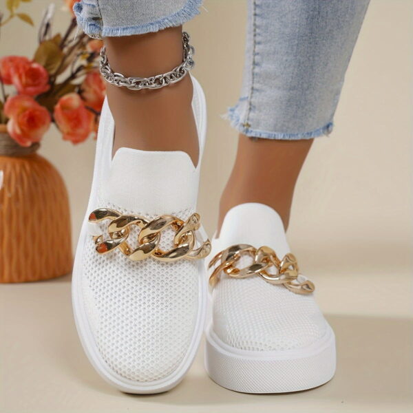 Sports Shoes