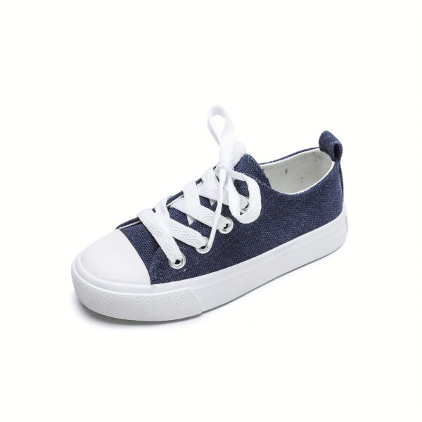 sports shoes