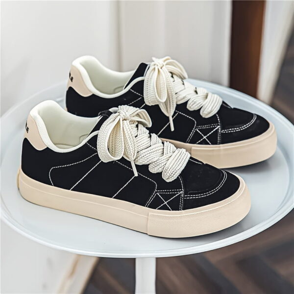Sports Shoes