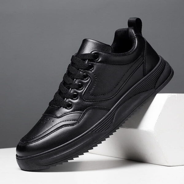 Sports Shoes