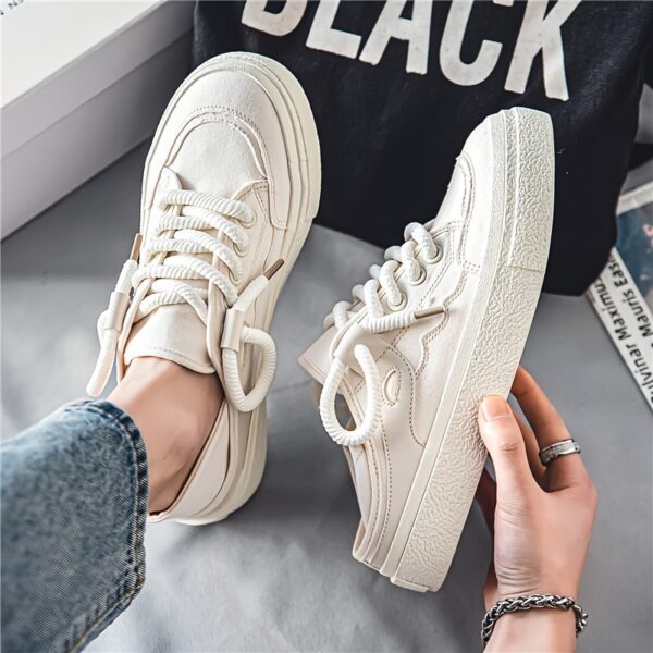 Sports Shoes