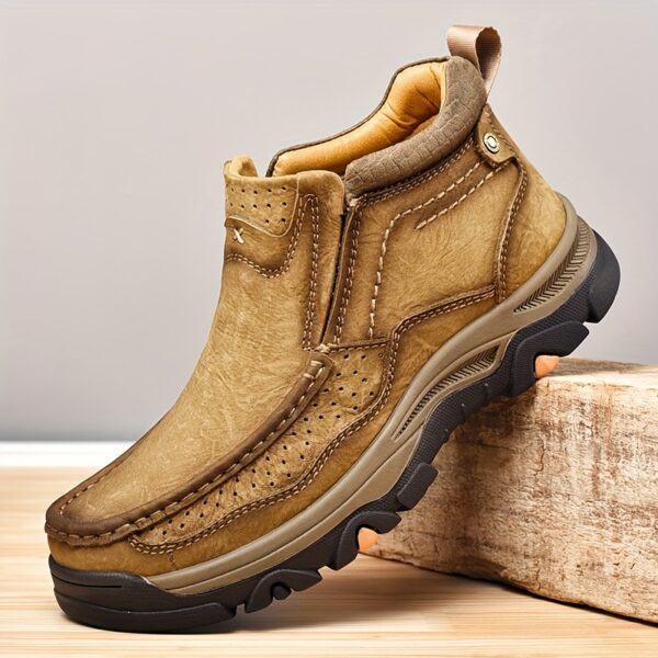 Sports Shoes