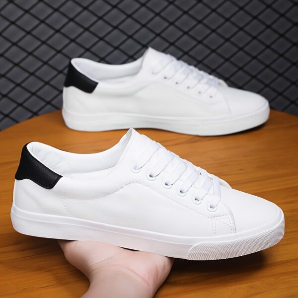 Sports Shoes