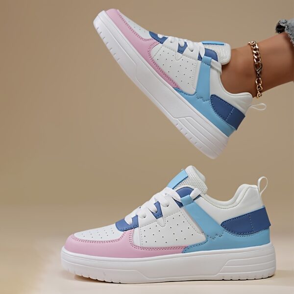 Sports Shoes