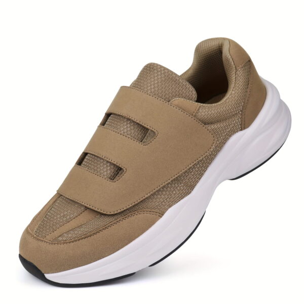 sports shoes