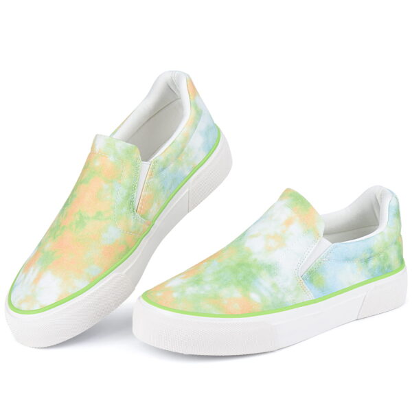 Sports Shoes