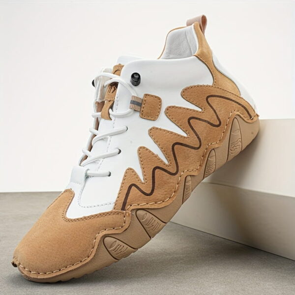 Sports Shoes