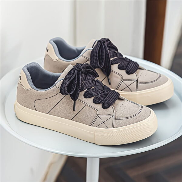 Sports Shoes