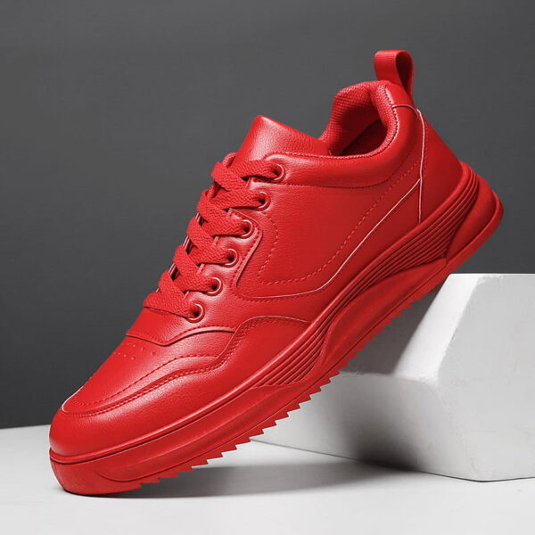 Sports Shoes