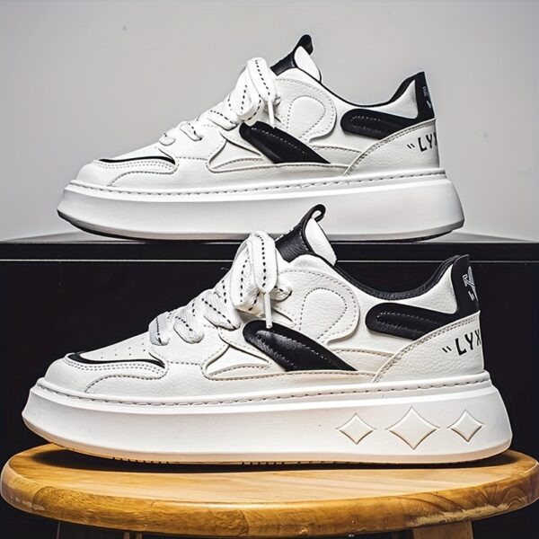 sports shoes