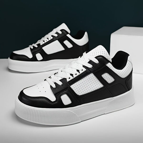 Sports Shoes