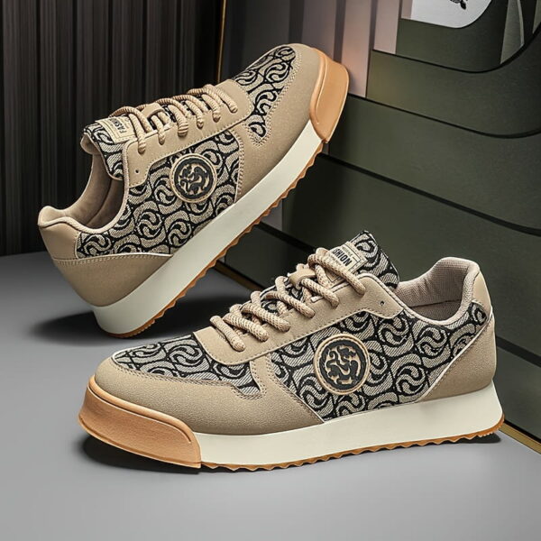 sports shoes