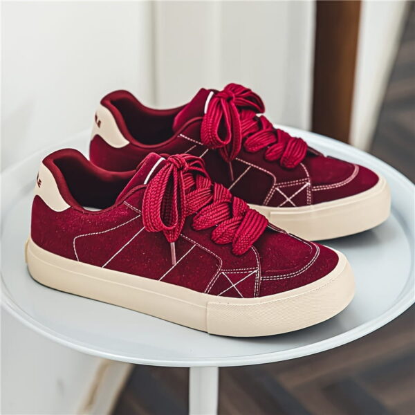 Sports Shoes