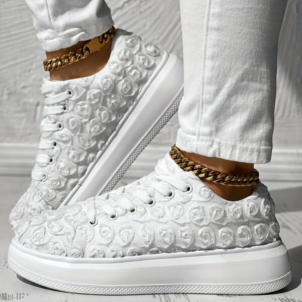 Sports Shoes