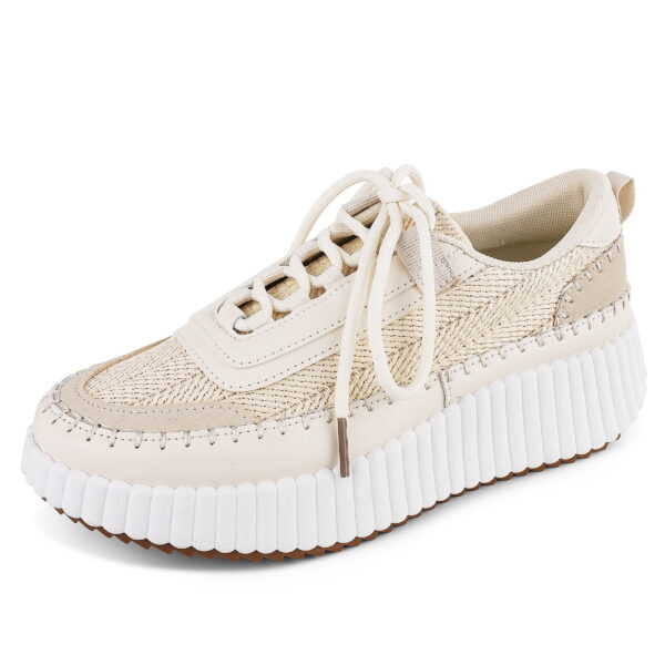 sports shoes