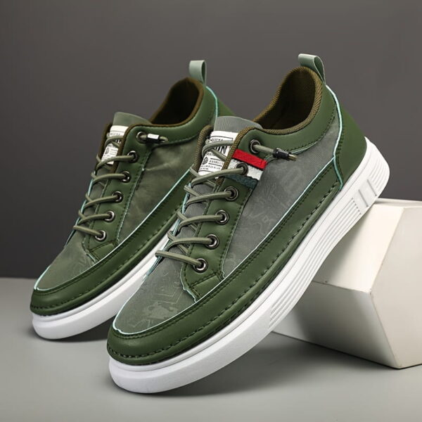 Sports Shoes