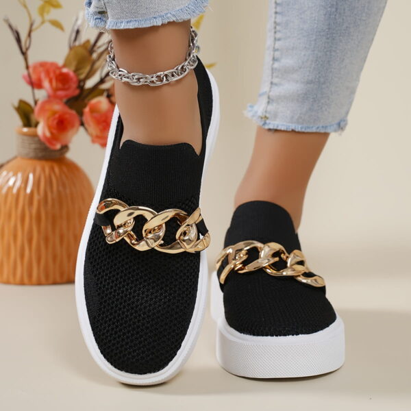 Sports Shoes