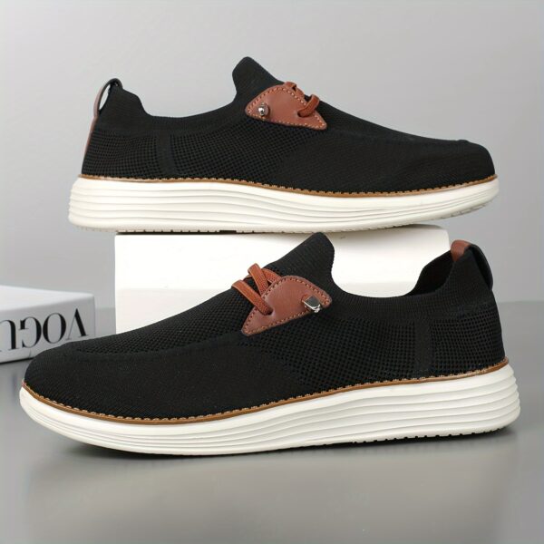 sports shoes