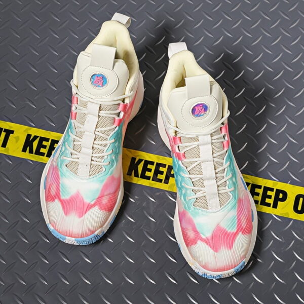 Sports Shoes