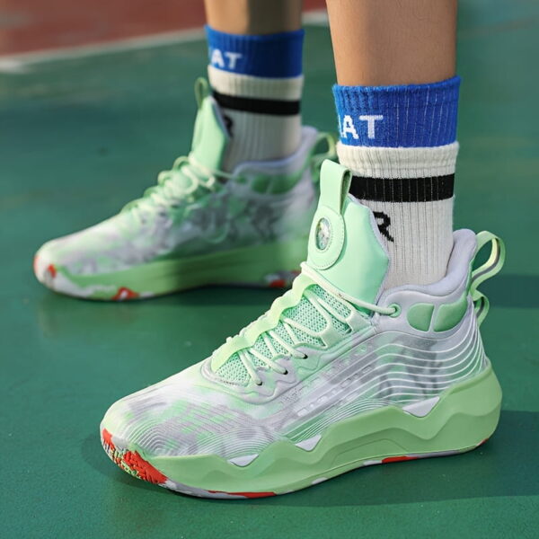 Sports Shoes