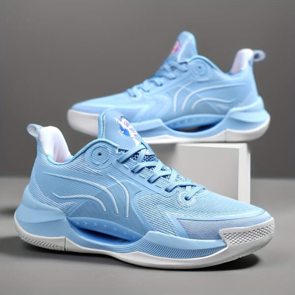 sports shoes