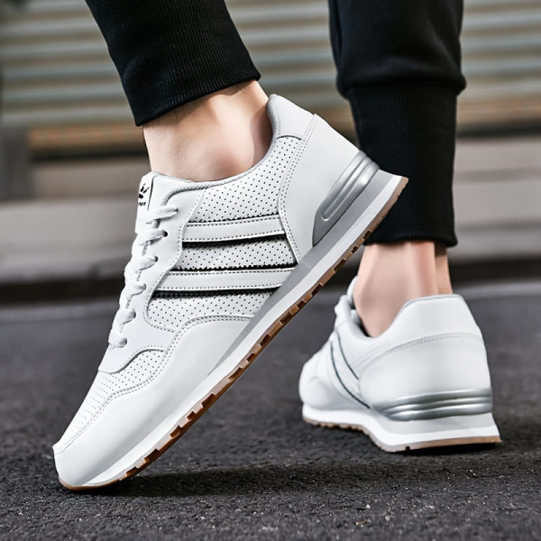 sports shoes
