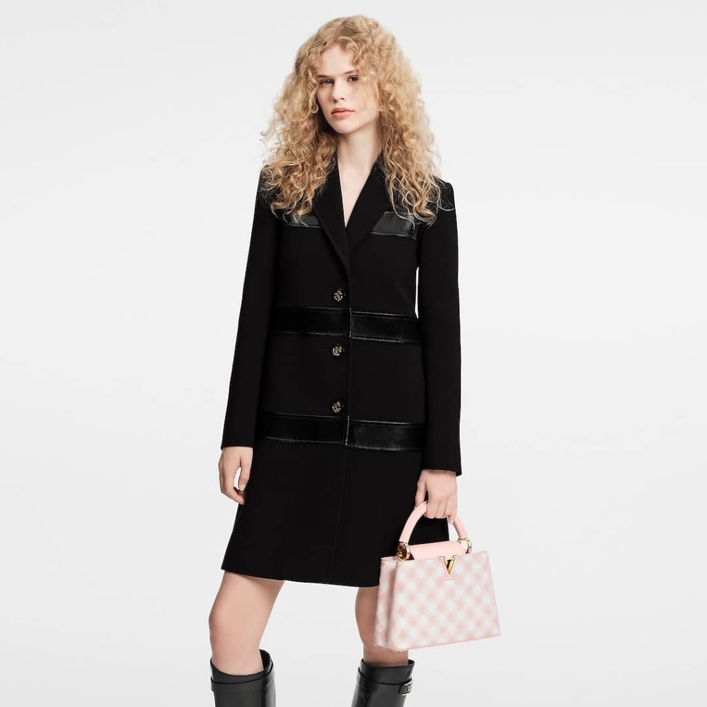 louis-vuitton-capucines-bb-capucines-handbags--M20717_PM1_Worn view