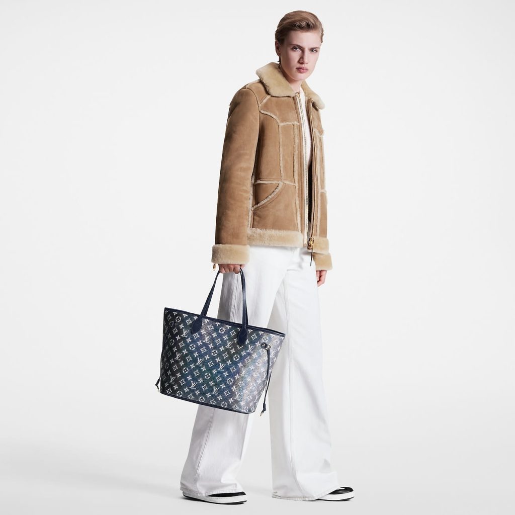 louis-vuitton-neverfull-mm-autres-toiles-monogram-handbags--M22921_PM1_Cropped worn vi